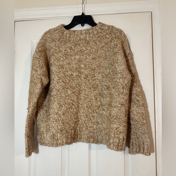 Lord & Taylor cream/brown sweater size Large. - Picture 2 of 6